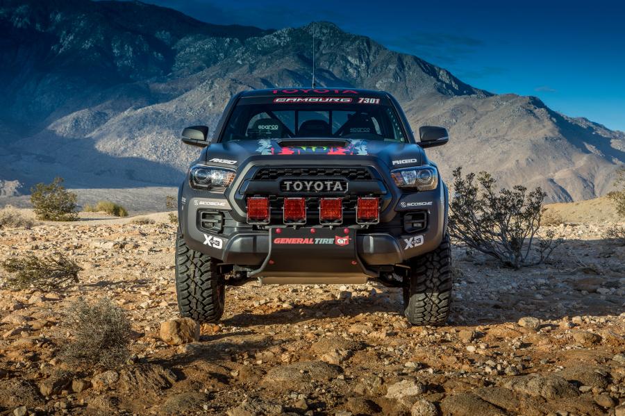  Toyota Tacoma TRD Pro Race Truck 2016 года  (фото 8 из 8)
